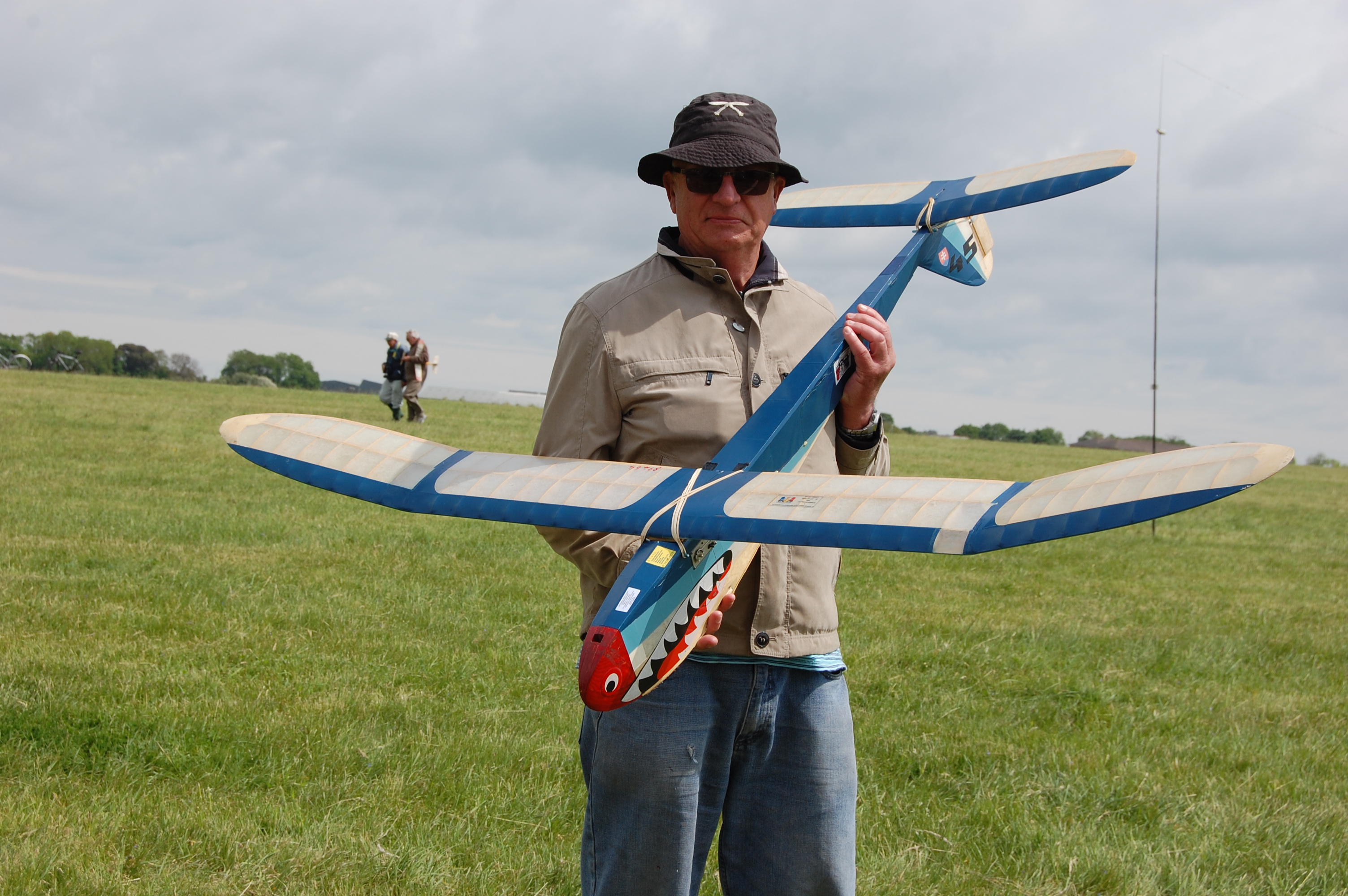 This AV 46 Vintage glider was offered for sale by Colin McKenzie,  RTF of course!